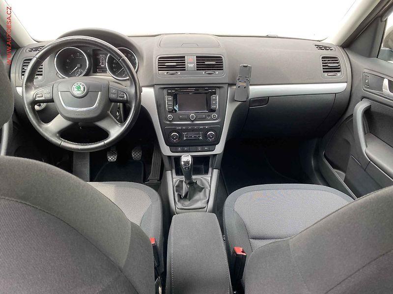 Škoda Yeti (2012) 1.4 TSi, Ambition, navi - fotka 8 z 17