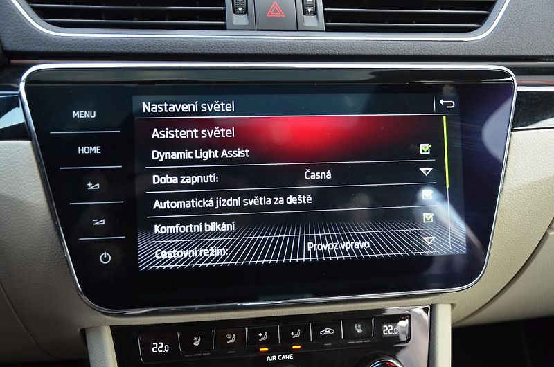 Škoda Superb (2017) 2.0 TSi 206kW DSG 4x4 L&K / ČR - fotka 42 z 50