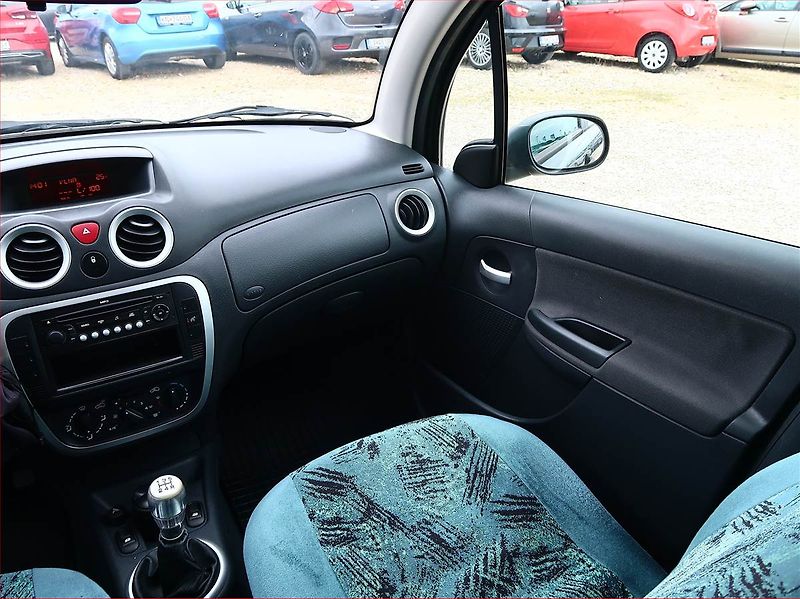 Citroën C3 (2010) 1.4 16V, Serv.kniha - fotka 8 z 13