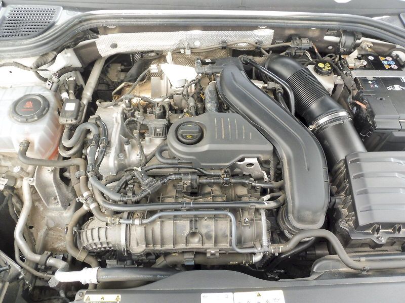 Volkswagen Golf Variant (2024) Life 1,5 TSI 85kW - fotka 20 z 24
