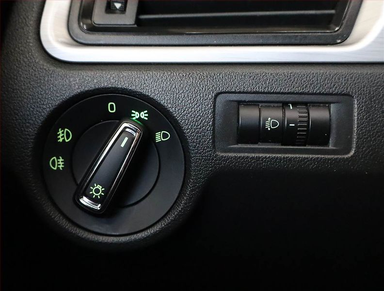 Škoda Rapid (2015) Ambition 1.2 TSI - fotka 16 z 18
