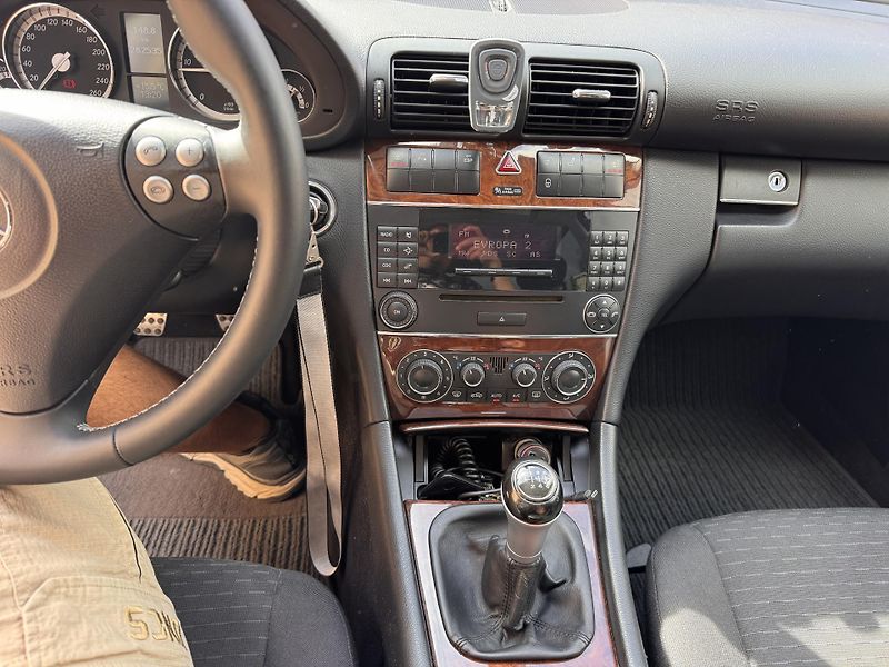 Mercedes-Benz Třídy C 200CDI 90Kw Sport Edition - fotka 11 z 25