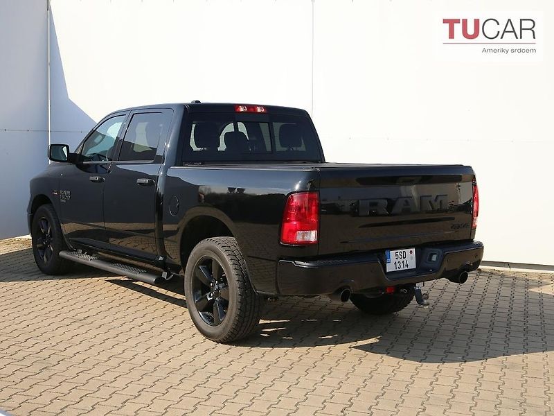 RAM 1500 (2023) Classic 5.7 V8 HEMI - fotka 4 z 44