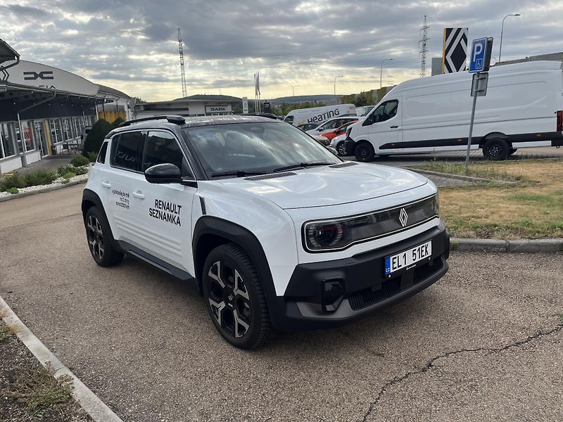 Renault 4 E-TECH (2026) techno 150 k comfort range  - fotka 3 z 10