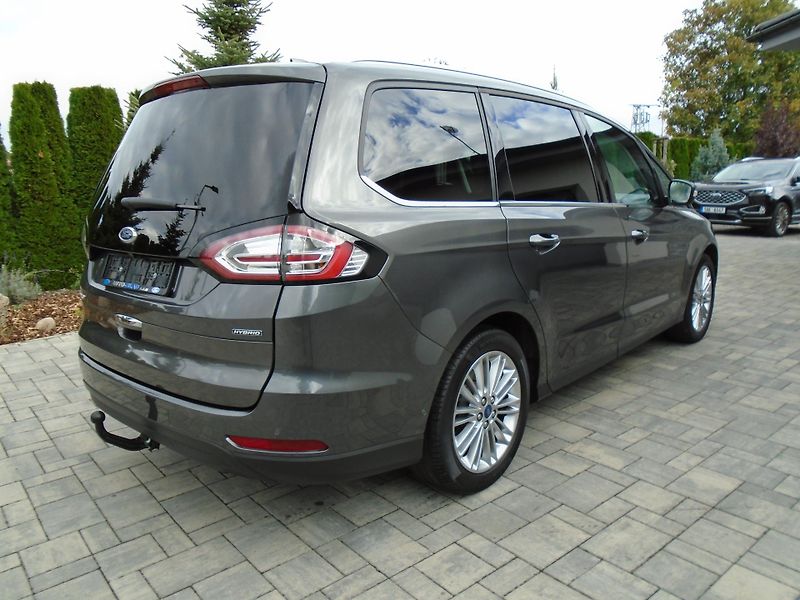 Ford Galaxy 2.5 Durarec FHEV Vignale 7míst - fotka 2 z 46