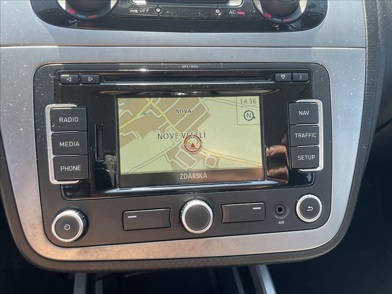 Seat Altea 1,6 TDi 77kw Klima Xenon GPS - fotka 17 z 39