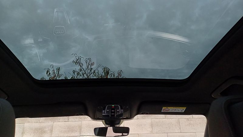 Audi Q5 2.0TDI 150kW QUATRRO S-LINE-ČR - fotka 19 z 50