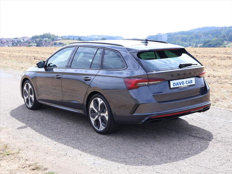 Škoda Octavia 2,0 TSI DSG RS DPH 1.maj CZ - fotka 5 z 31