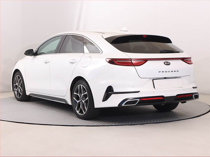 Kia Pro_Ceed (2021) 1.5 T-GDI, Automat, Serv.kniha - fotka 4 z 24