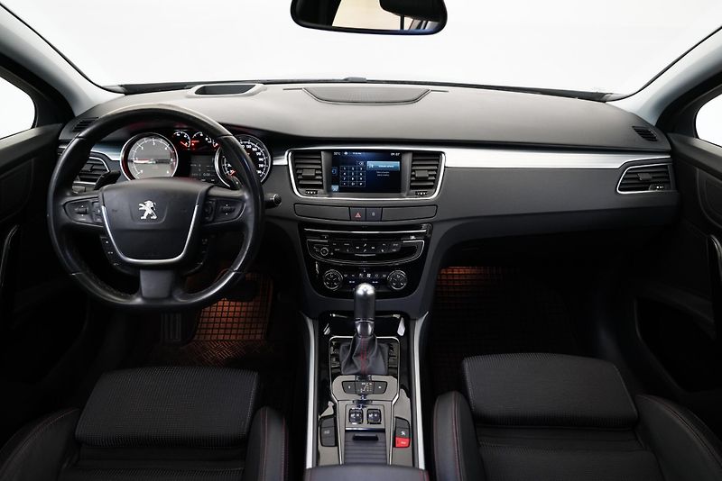 Peugeot 508 - fotka 5 z 29