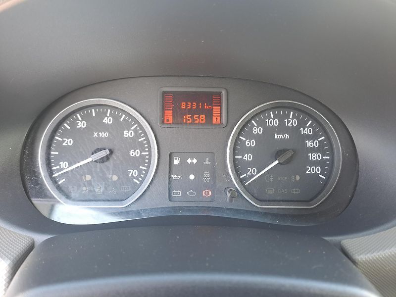 Dacia Sandero (2010) 1.4 2xKOLA, PĚKNÝ STAV - fotka 20 z 25