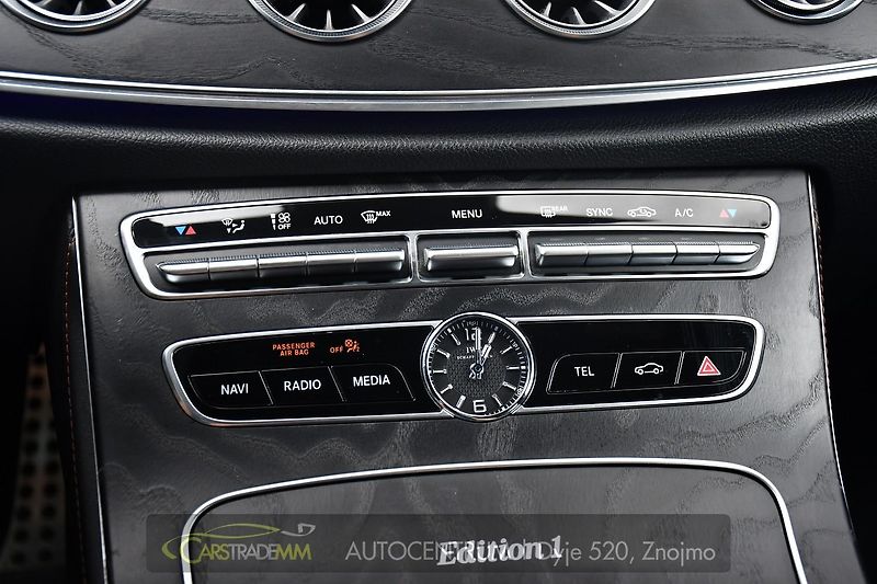 Mercedes-Benz CLS 350d 4MATIC AMG REZERVACE - fotka 33 z 51