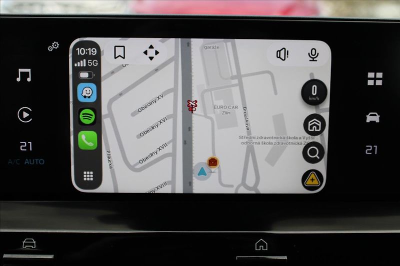 Citroën C4 1,2 PT  1.MAJ,ZÁRUKA,29.023KM - fotka 16 z 33