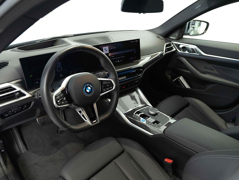 BMW i4 eDrive 40 Gran Coupé - fotka 5 z 6