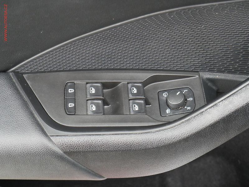 Škoda Octavia (2020) 1.5 TSi, Style, LED, navi - fotka 11 z 19