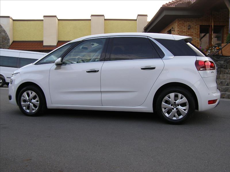 Citroën C4 Picasso 1,6   1 Majitel po STK 2x AL k - fotka 2 z 48