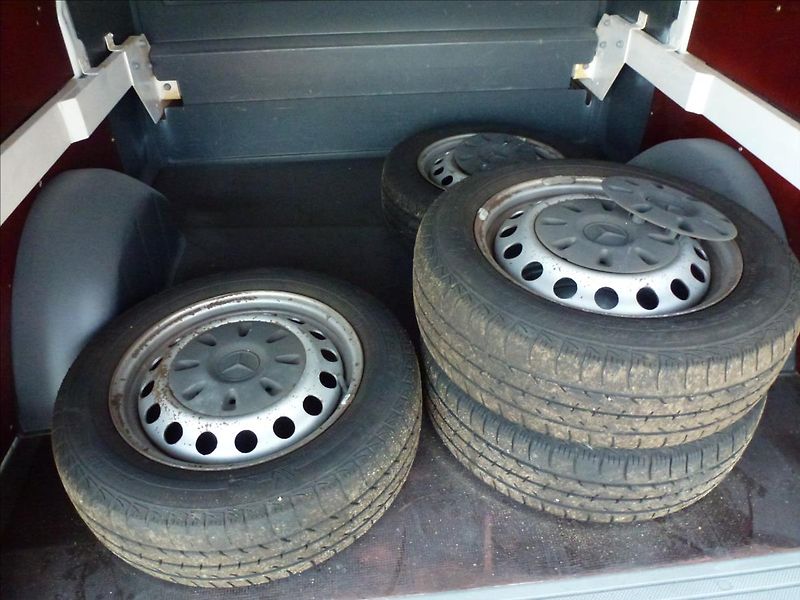 Mercedes-Benz Vito 2,2 113CDI  KAWA 5 míst - fotka 20 z 46