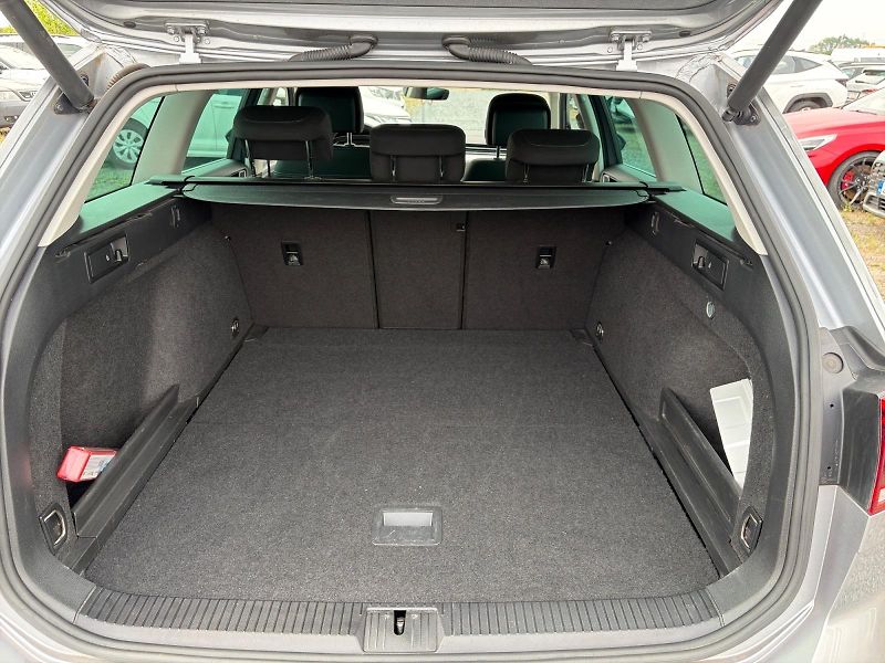 Volkswagen Passat (2021) BUSINESS 2.0TDI 110kW DSG CZ - fotka 6 z 11