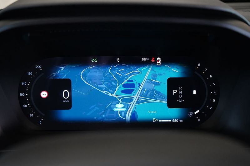 Volvo XC40 B3 Plus Dark, ACC, BLIS - fotka 23 z 43