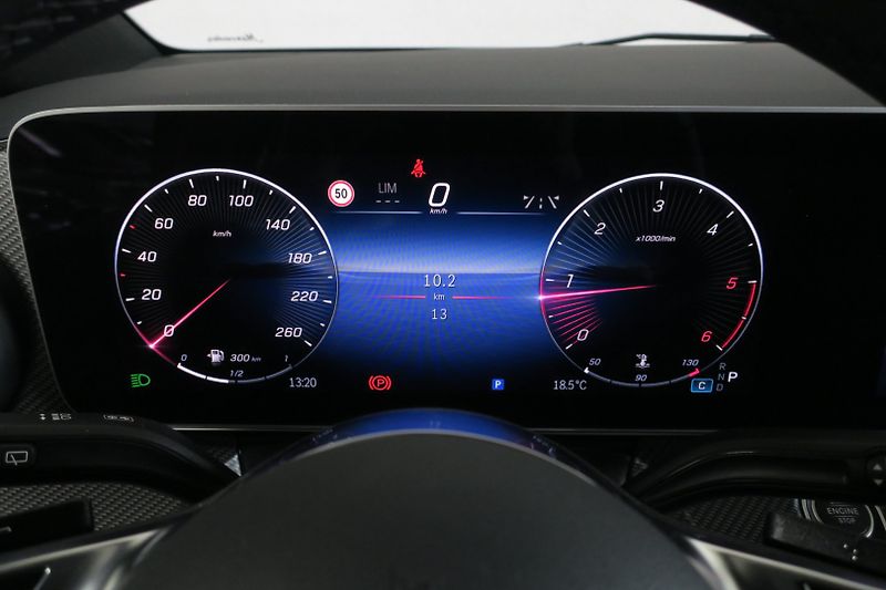 Mercedes-Benz Třídy V (2025) 300d AVG LONG 4MATIC NOVÝ - fotka 19 z 50