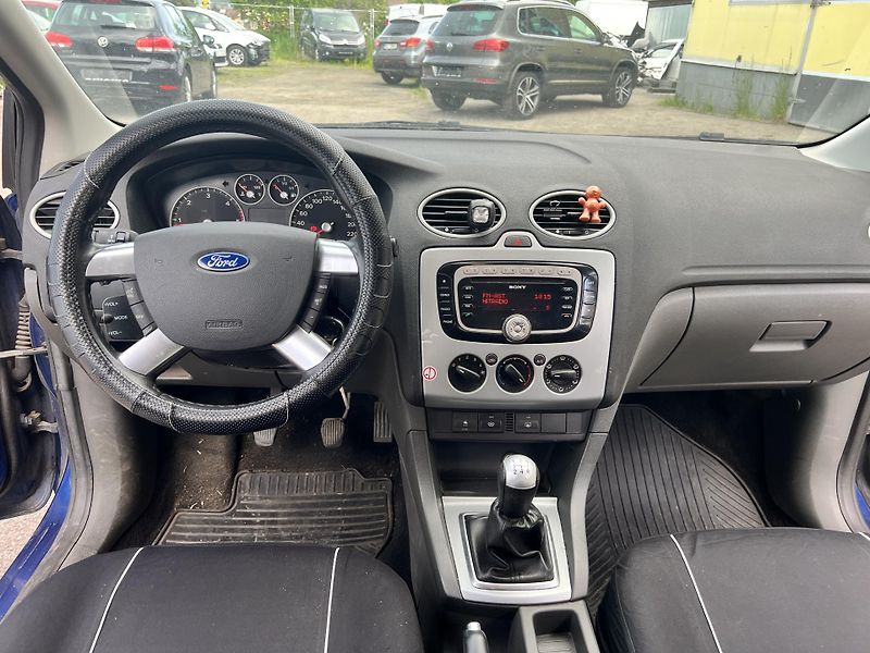 Ford Focus 1,6TDCI 74KW,KLIMA,2xPNEU - fotka 30 z 39