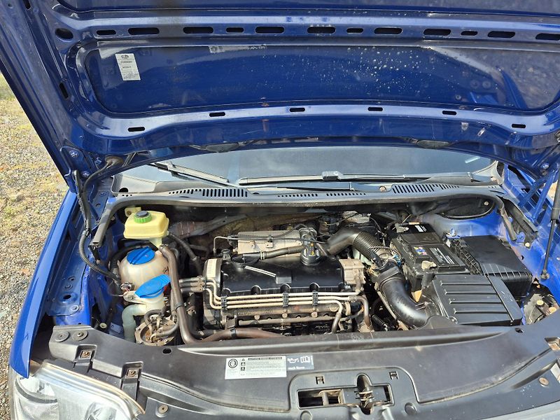 Volkswagen Caddy (2009) 2.0Sdi  Klima Tažné - fotka 23 z 23
