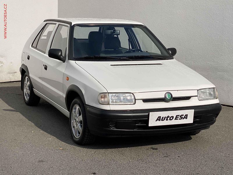 Škoda Felicia (1997) 1.3i, ČR, servis.kniha - fotka 1 z 12