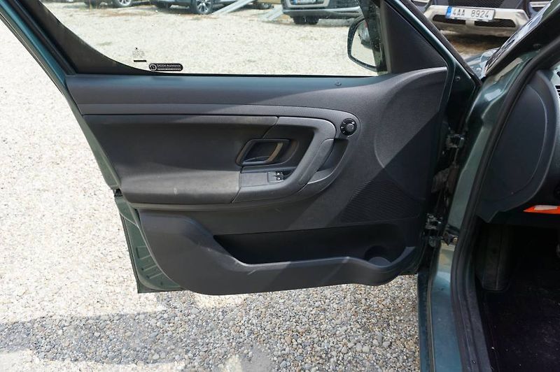 Škoda Roomster (2012) 1,4 - fotka 8 z 25