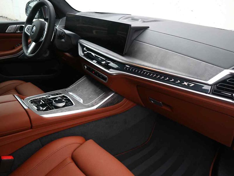 BMW X7 (2026) - fotka 6 z 10