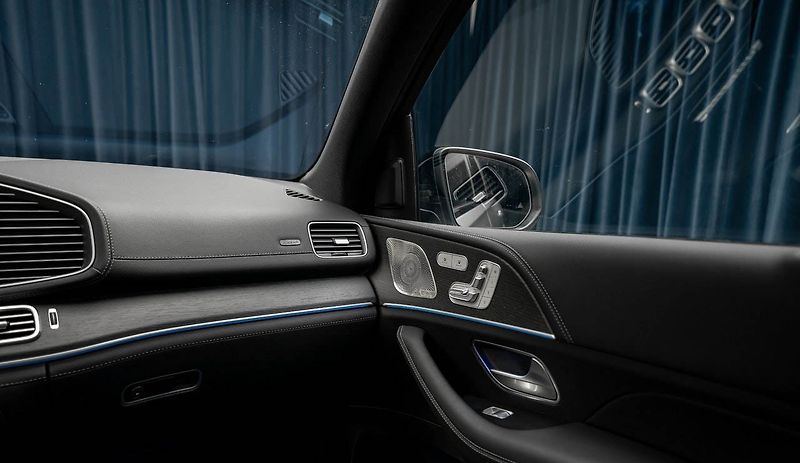 Mercedes-Benz GLS 450d 4M AMG Premium+ Pano Vent - fotka 10 z 15