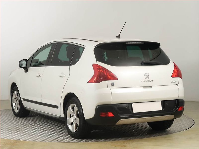 Peugeot 3008 (2013) Hybrid4, Automat, Tempomat - fotka 4 z 22