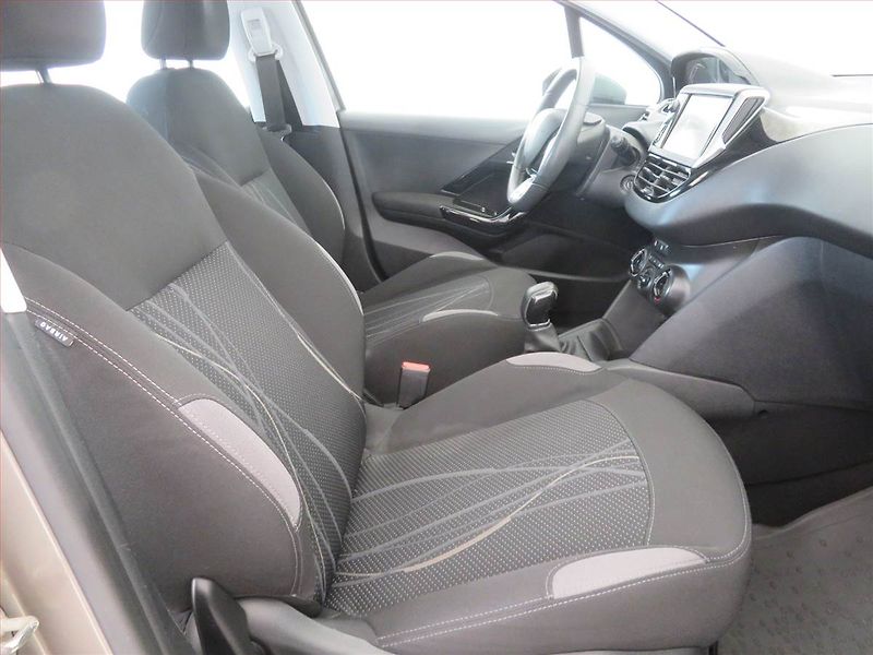 Peugeot 208 (2013) 1.4 VTi, Serv.kniha, Tempomat - fotka 9 z 15