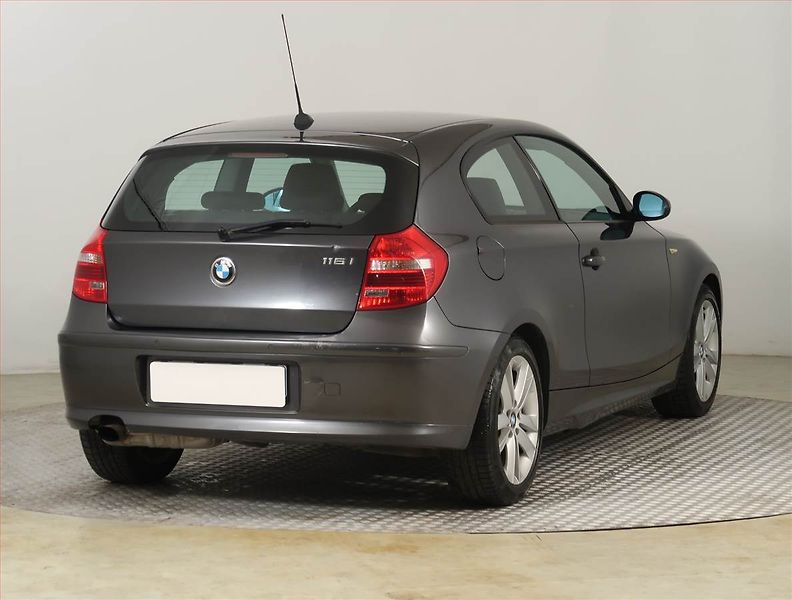 BMW Řada 1 (2008) 116i, nová STK, jezdí výborně - fotka 5 z 20