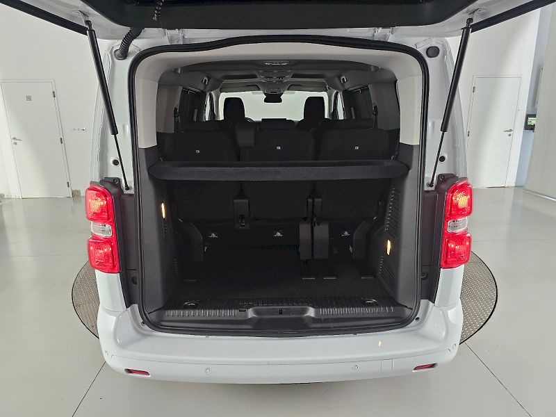 Toyota ProAce Verso (2025) 2.0D 106kW FAMILY 8S WEBASTO L - fotka 34 z 34