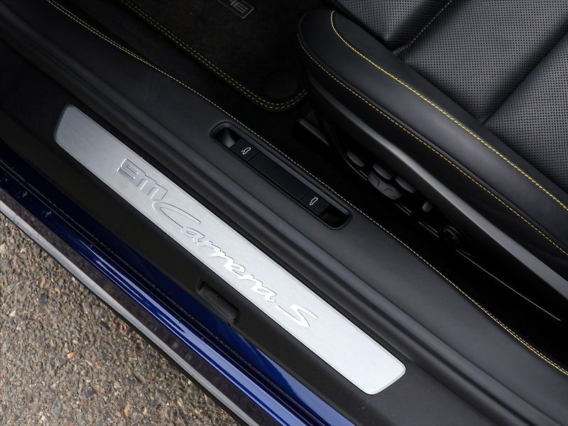 Porsche 911 Carrera S 3,0 B6 331kW 7MAN DP - fotka 25 z 50
