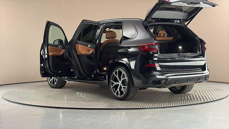 BMW X5 40d AUT xDrive M-paket - fotka 7 z 29