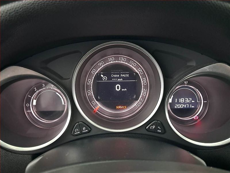 Citroën DS4 (2014) 1.6 e-HDi, po STK, Tažné - fotka 11 z 15