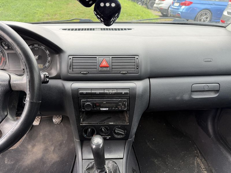 Škoda Octavia 1.9TDI - fotka 16 z 21