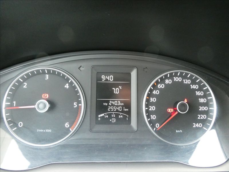 Volkswagen Multivan 2,0 TDi103kW 4x4 serviska,závě - fotka 30 z 37