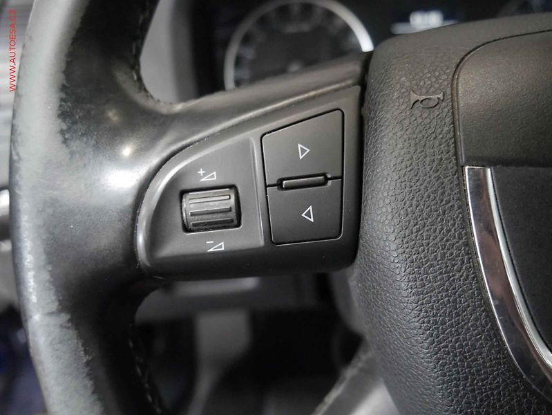 Škoda Octavia (2011) 2.0TDI, ČR, DSG - fotka 12 z 23