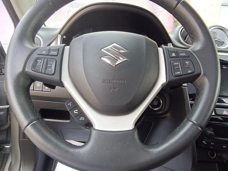 Suzuki Vitara 1.6/88kW, automat, Comfort+ - fotka 23 z 35