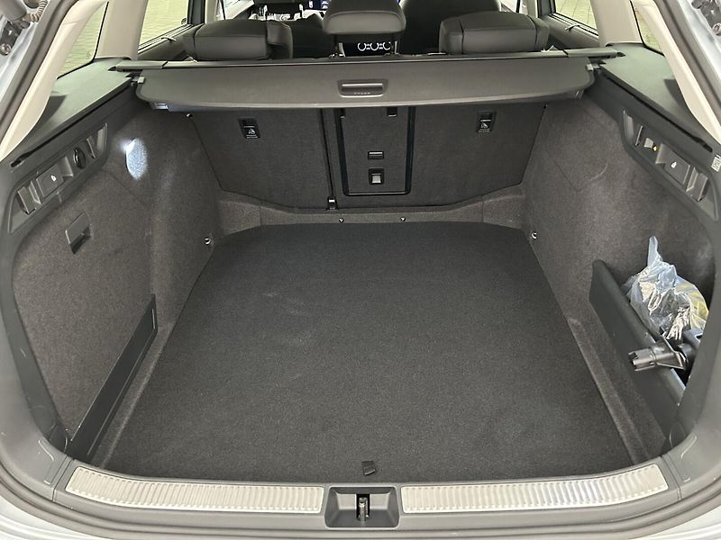 Škoda Superb 2.0 TDI 4x4 L & K - fotka 27 z 30