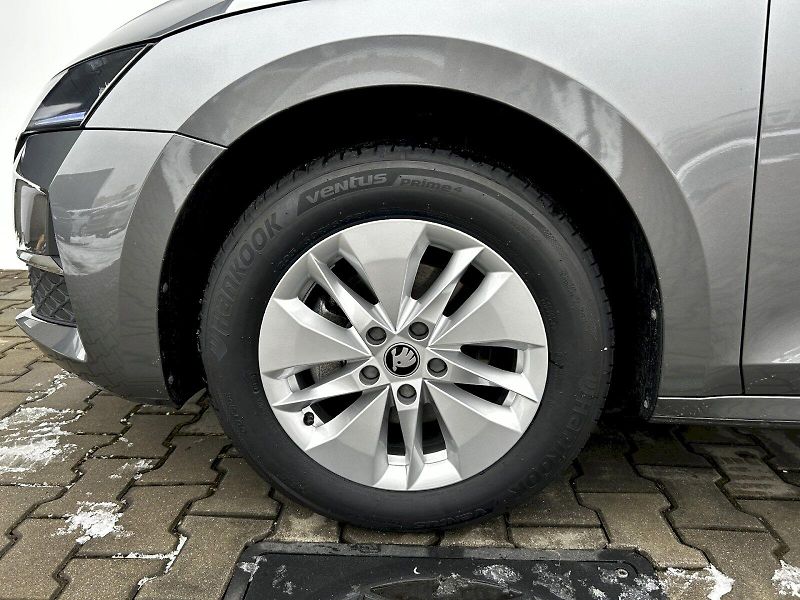 Škoda Octavia (2024) 1.5 TSI 110kW MP6 Selection - fotka 32 z 34