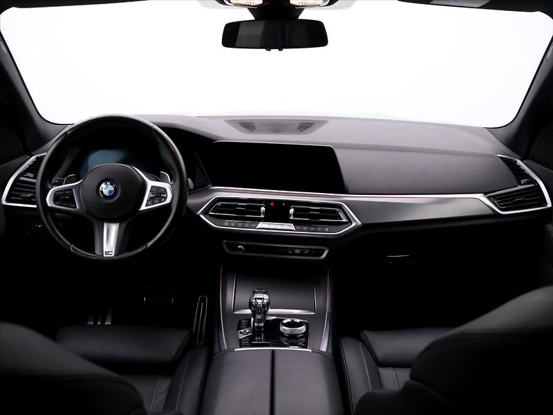 BMW X5 3,0 30d 195kW M-sport CZ DPH - fotka 43 z 50
