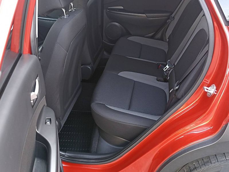 Hyundai Kona (2019) 1.0 T-GDI 88kW tažné manuál - fotka 8 z 27