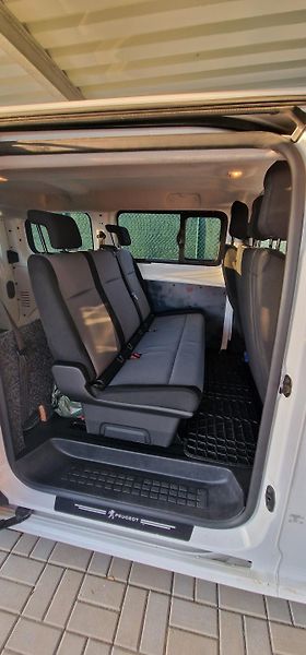 Peugeot Expert (2018) Expert traveller L2 1.6 BlueHD - fotka 13 z 18