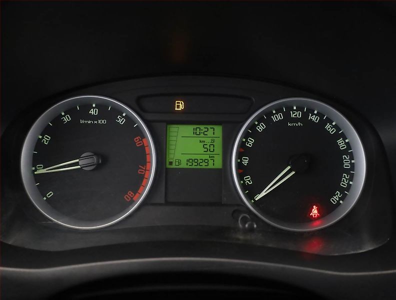 Škoda Fabia (2009) Ambiente 1.2 12V, Serv.kniha - fotka 8 z 16