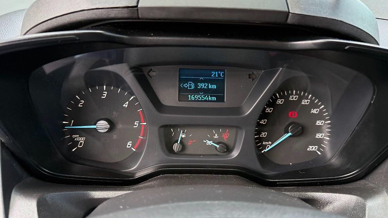 Ford Transit Custom (2018) 2.0TDCi 77kW REZERVOVANO - fotka 12 z 20