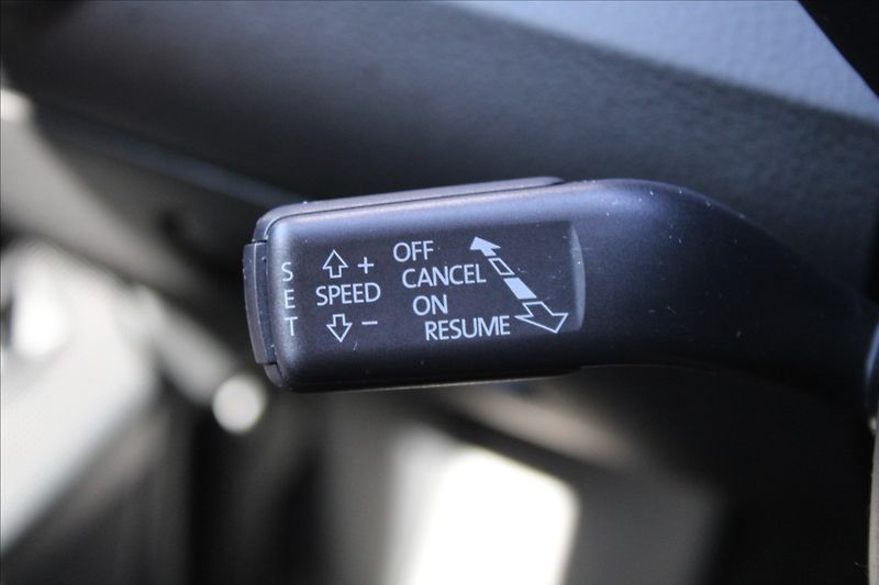 Volkswagen Passat 2,0 TDI  4x4,TAŽNÉ,NAVIGACE - fotka 19 z 29