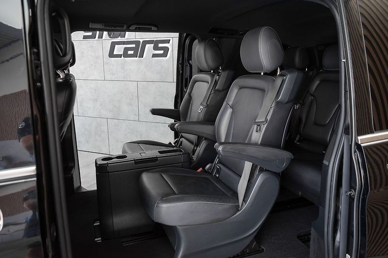 Mercedes-Benz Třídy V V 300d 4MATIC*AMG*TAŽNÉ*DPH* - fotka 15 z 39